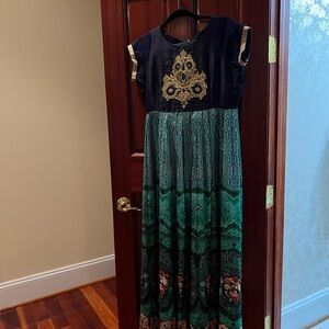 Elegant Navy and Green Embroidered Silk Salwar Kameez/Kurta